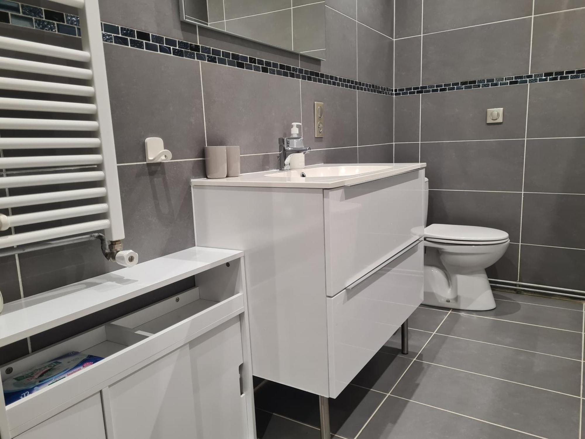Appartement Hyper-Centre איסוואר מראה חיצוני תמונה